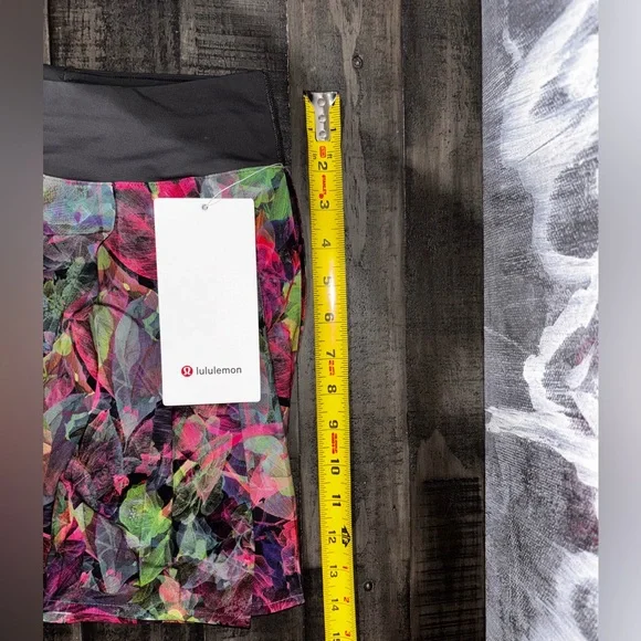 Lululemon Side-Pleat High-Rise Tennis Skirt in Vivid Floral Tone SZ 8 - Picture 5 of 6